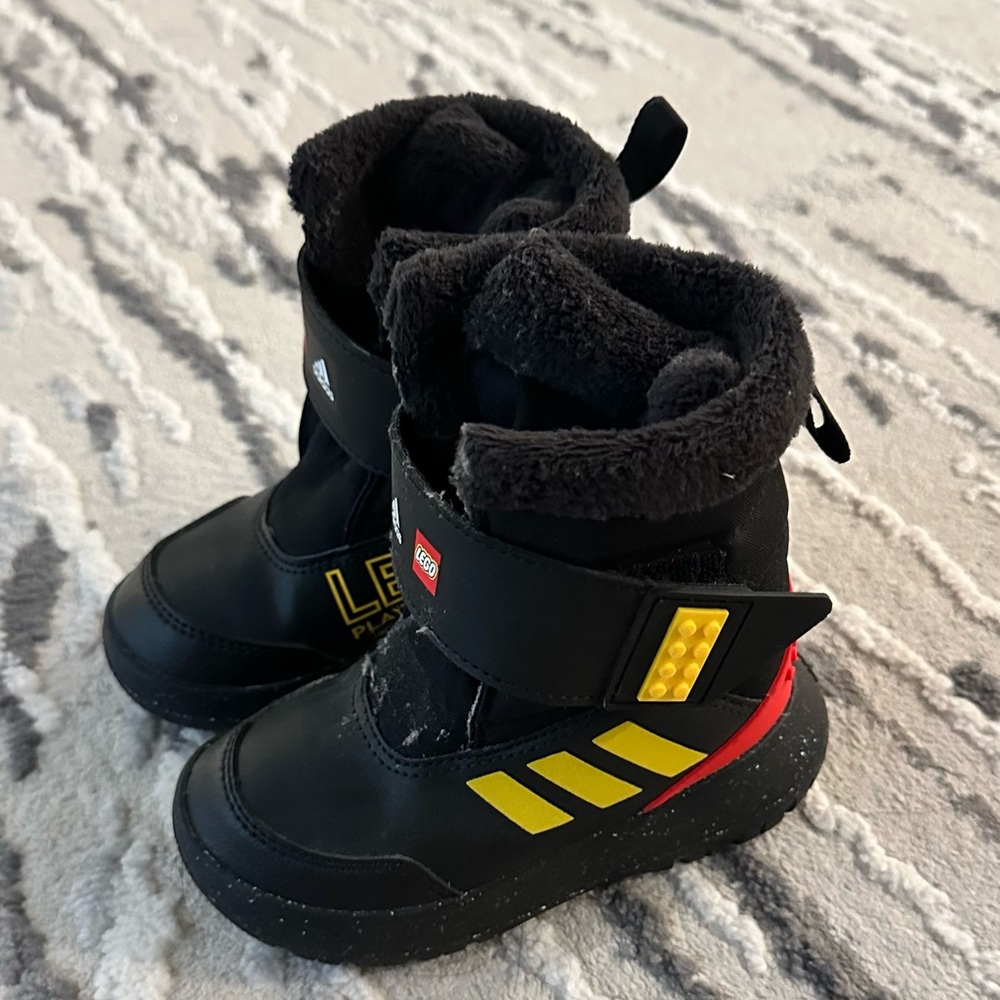 Lego adidas snow boots in size 8 for toddler. Only worn once.